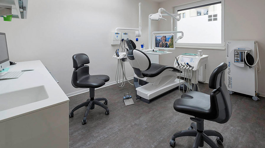 Empfangsbereich Zahnarztpraxis Mainz